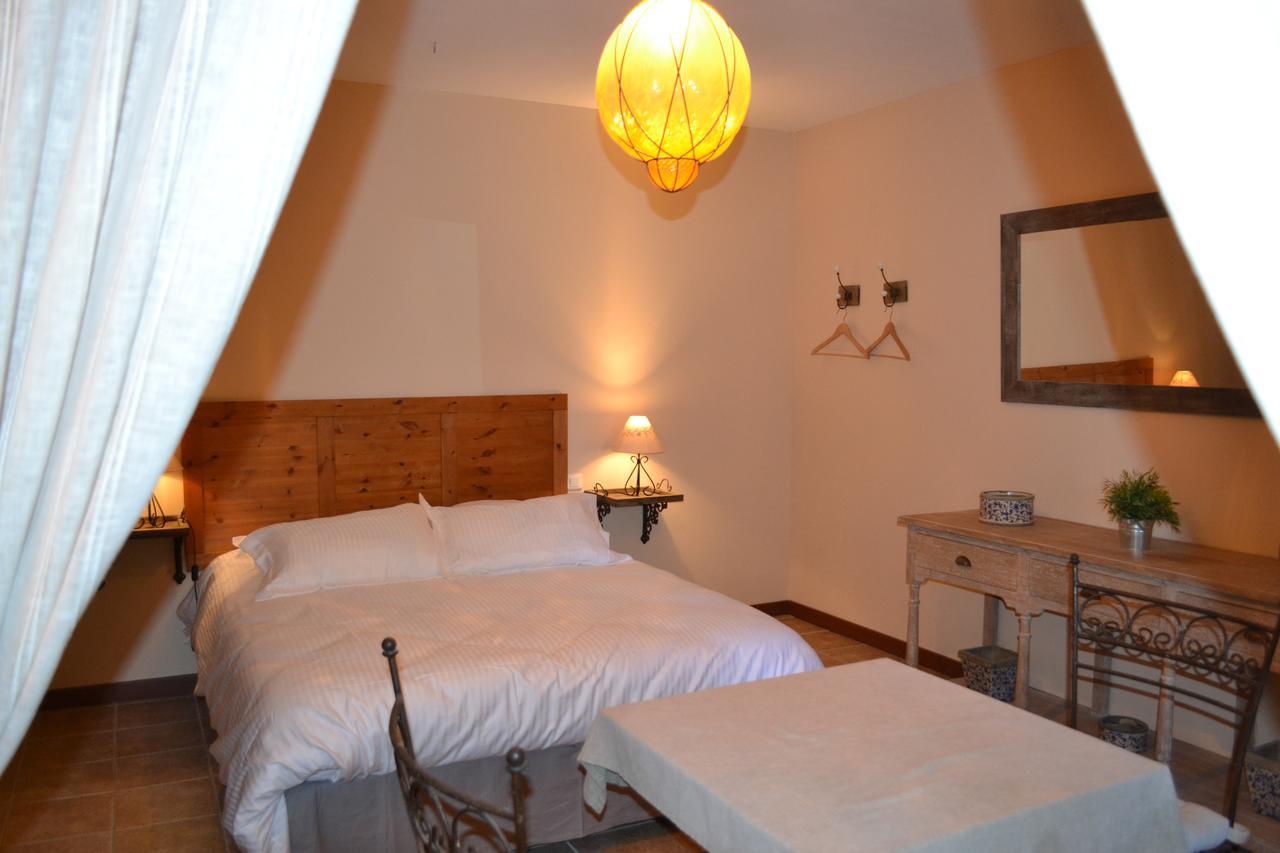 Bed and Breakfast Mas Petit Prince Arles Exterior foto